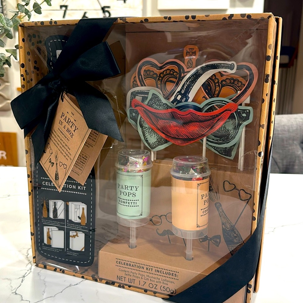 NWT The Party 🎉 In A Box Celebration Kit